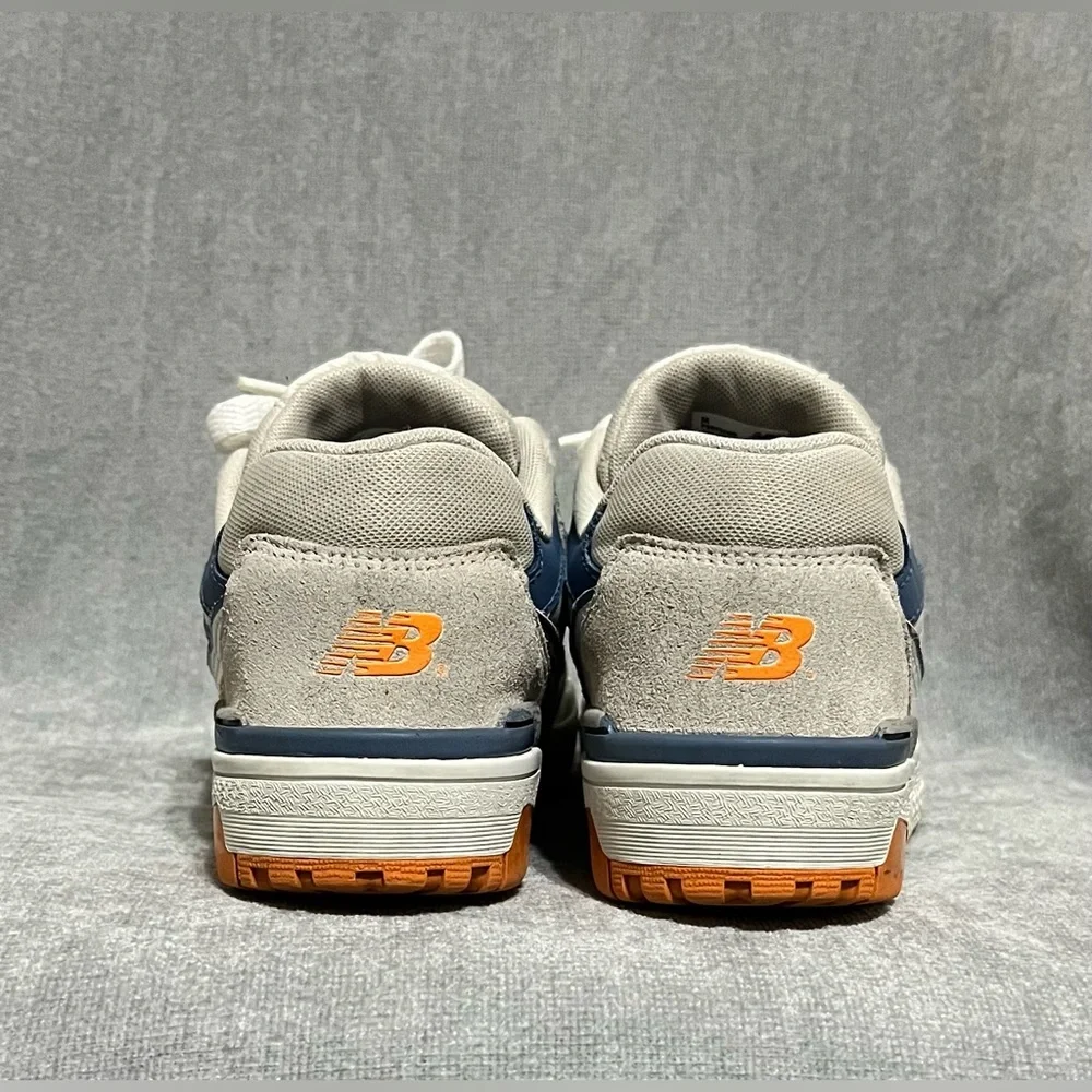 New Balance 550 White and Navy Sneakers with Orange Accents‎ Kids Size 3